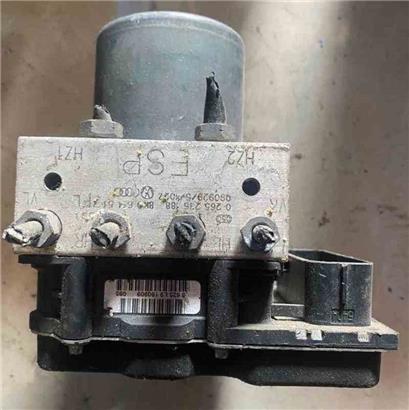 奥迪B7-B8-B9-ABS泵